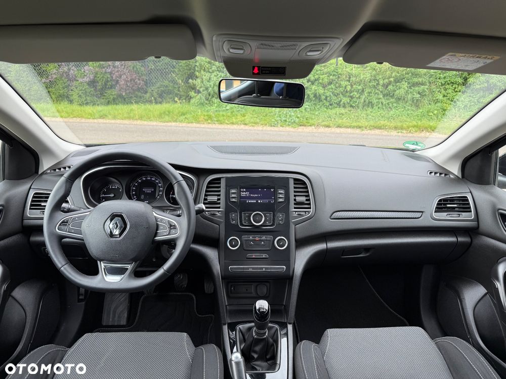 Renault Megane ENERGY TCe 130 Start & Stop Paris - 6