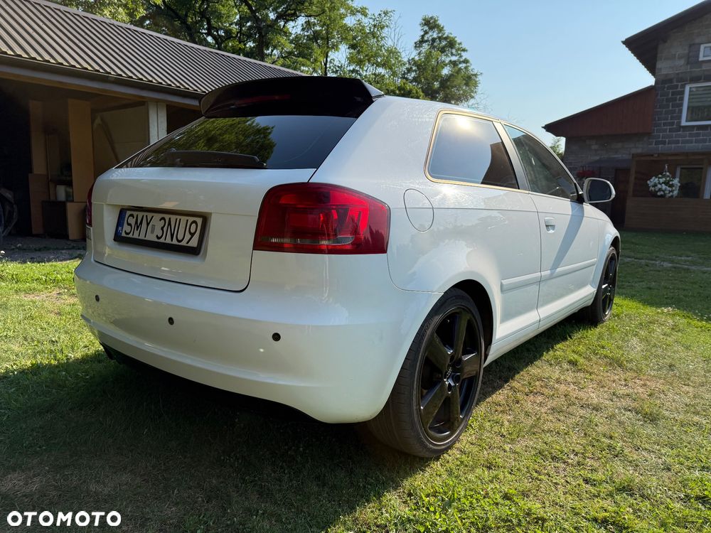 Audi A3 3-drzwiowe 1.6 Ambition - 1