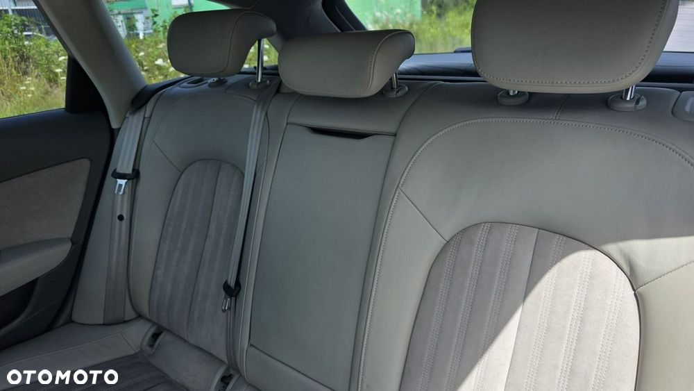 Audi A6 Avant - 14