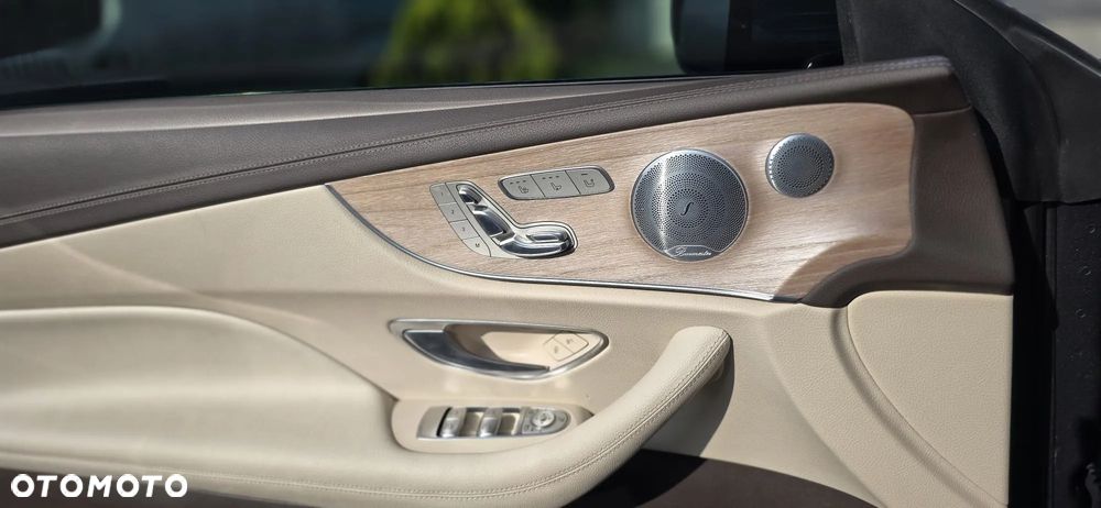 Mercedes-Benz Klasa E - 30