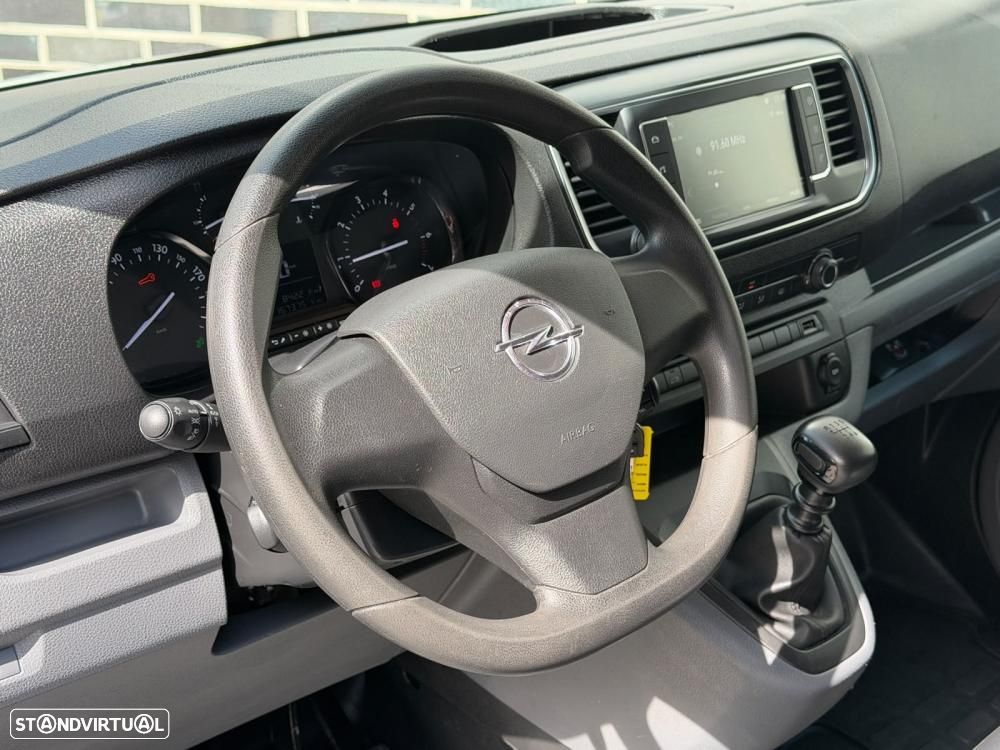 Opel Vivaro - 13