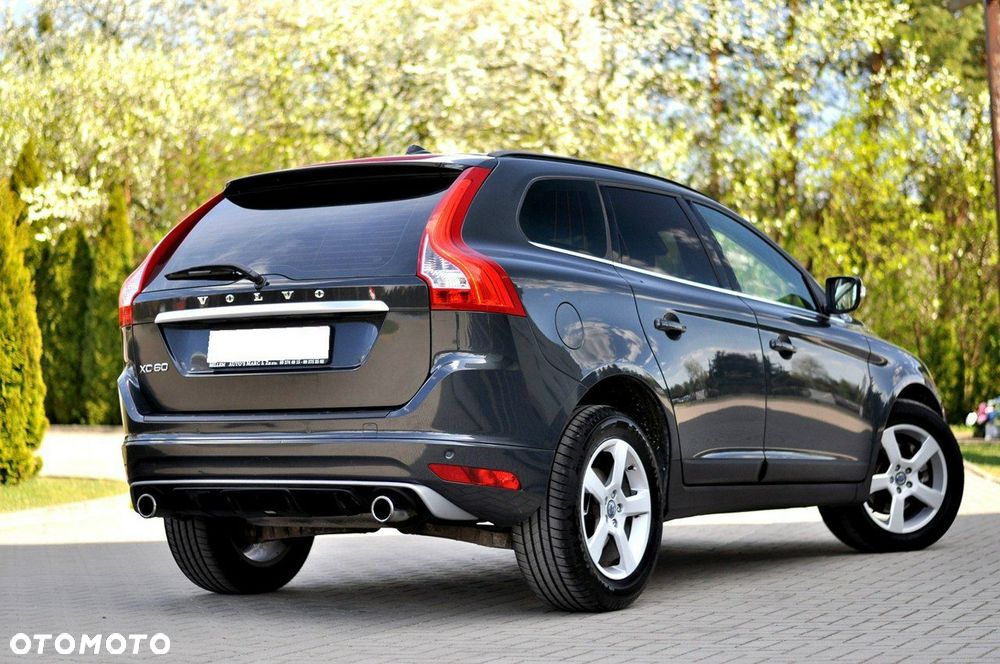 Volvo XC 60 D3 R-Design - 30