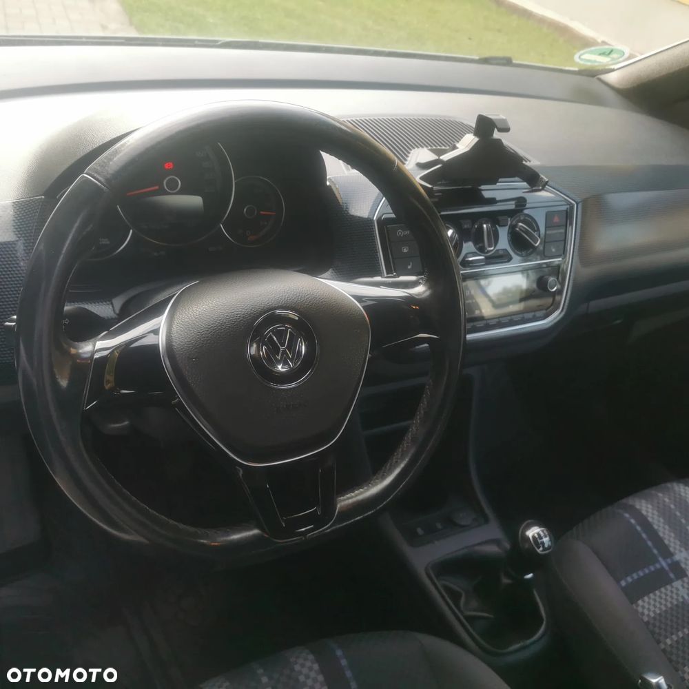 Volkswagen up! (BlueMotion Technology) high - 11