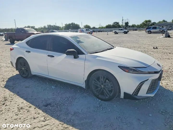 Toyota Camry 2.5 Hybrid Dynamic Force Executive e-CVT - 4