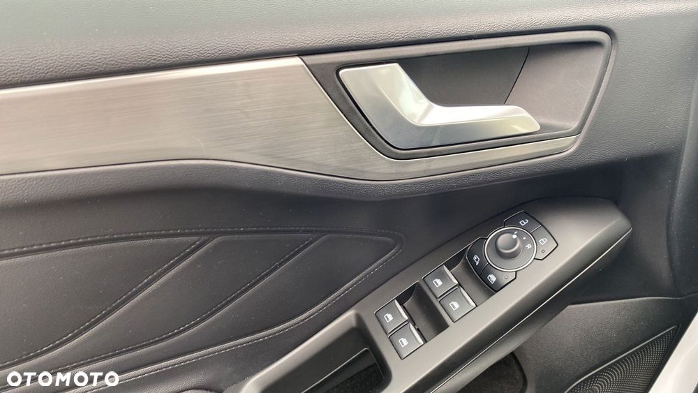 Ford Focus 1.0 EcoBoost mHEV Titanium X - 15