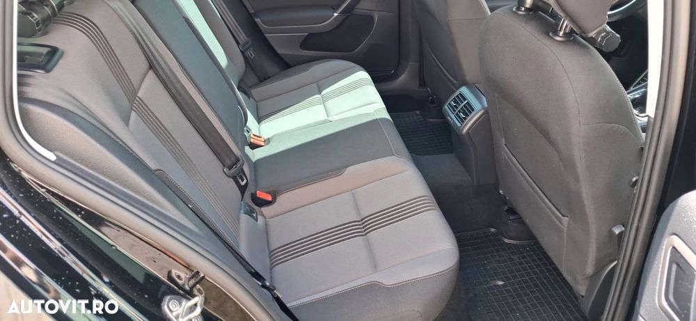 Volkswagen Golf 1.6 TDI BlueMotion Technology Allstar - 10