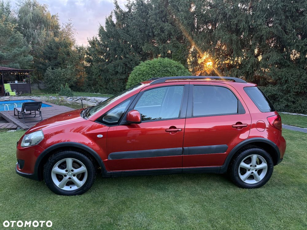 Suzuki SX4 1.6 VVT Automatik 4x2 Comfort - 2