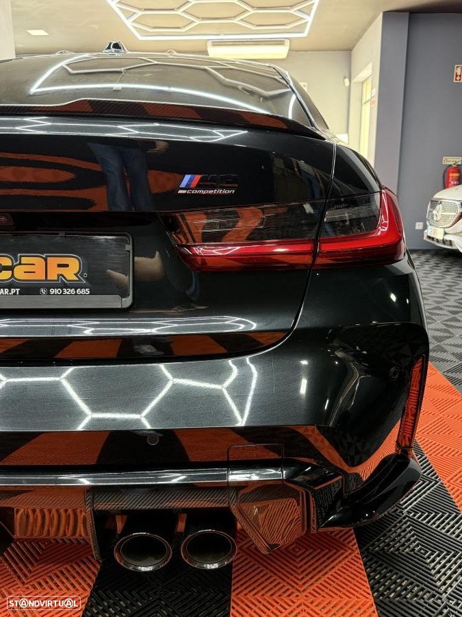 BMW M3 Competition M xDrive - 38