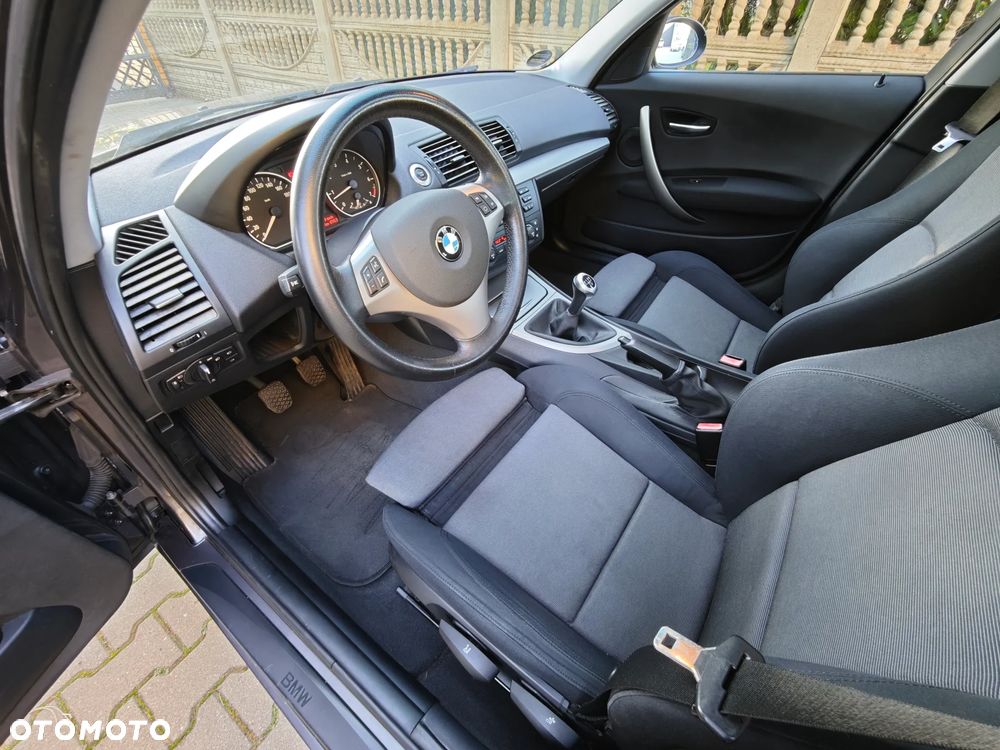BMW Seria 1 118i - 21