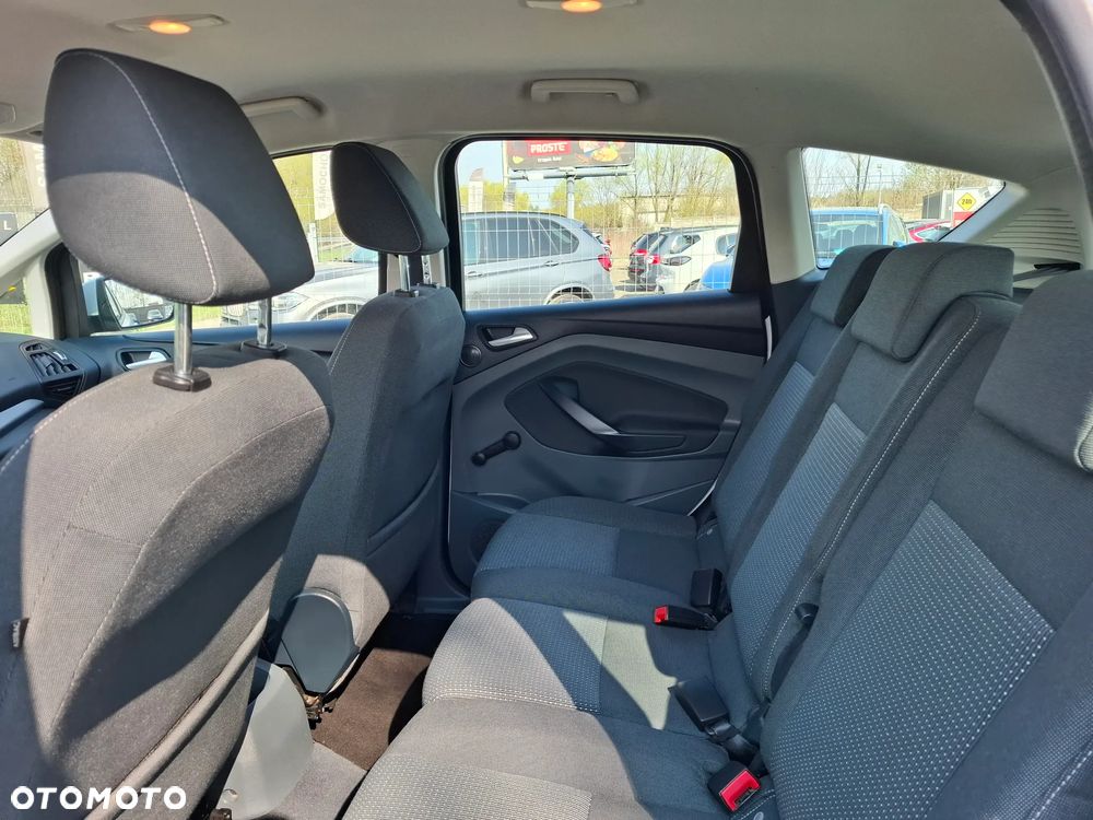 Ford C-MAX - 19