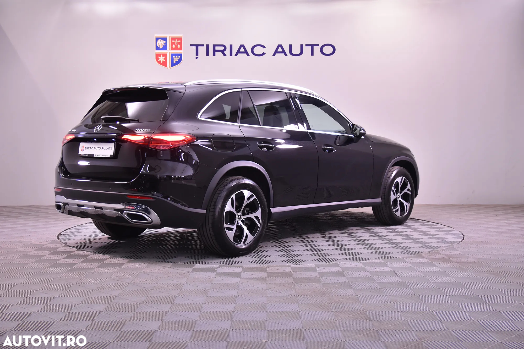 Mercedes-Benz GLC 300 e 4MATIC - 5