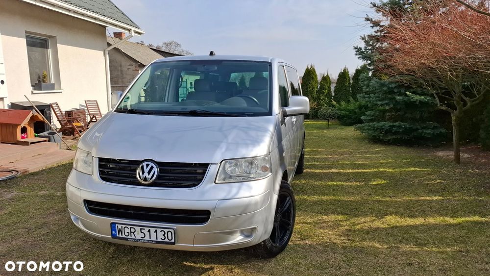 Volkswagen Multivan - 5