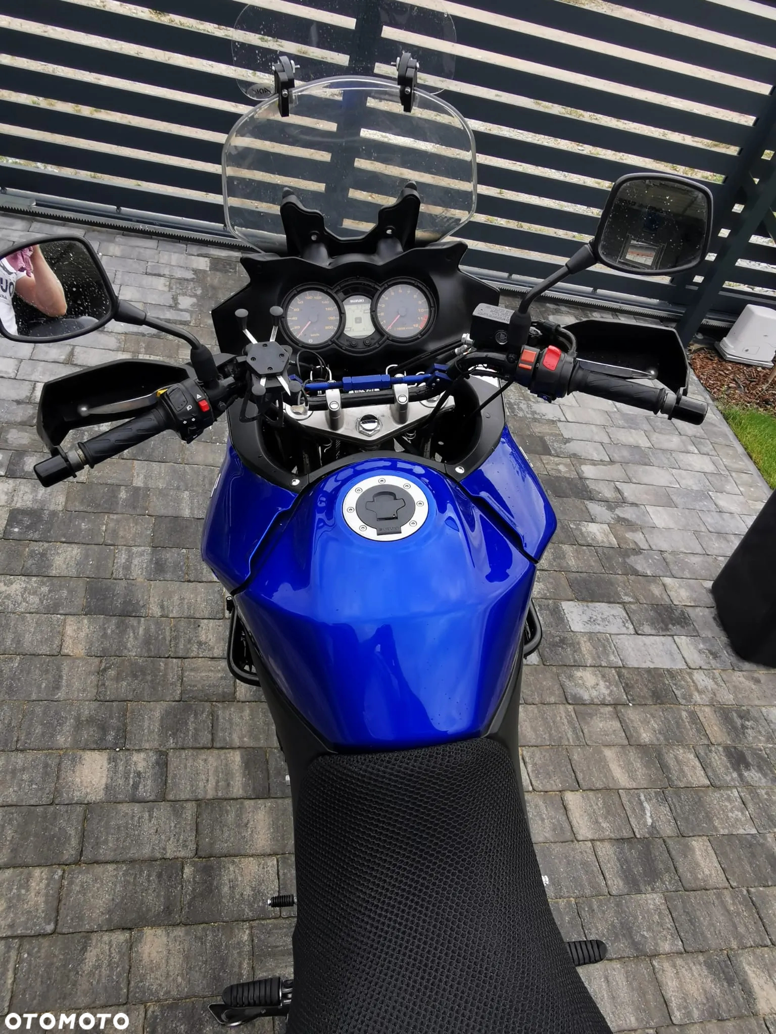 Suzuki V-STROM - 2