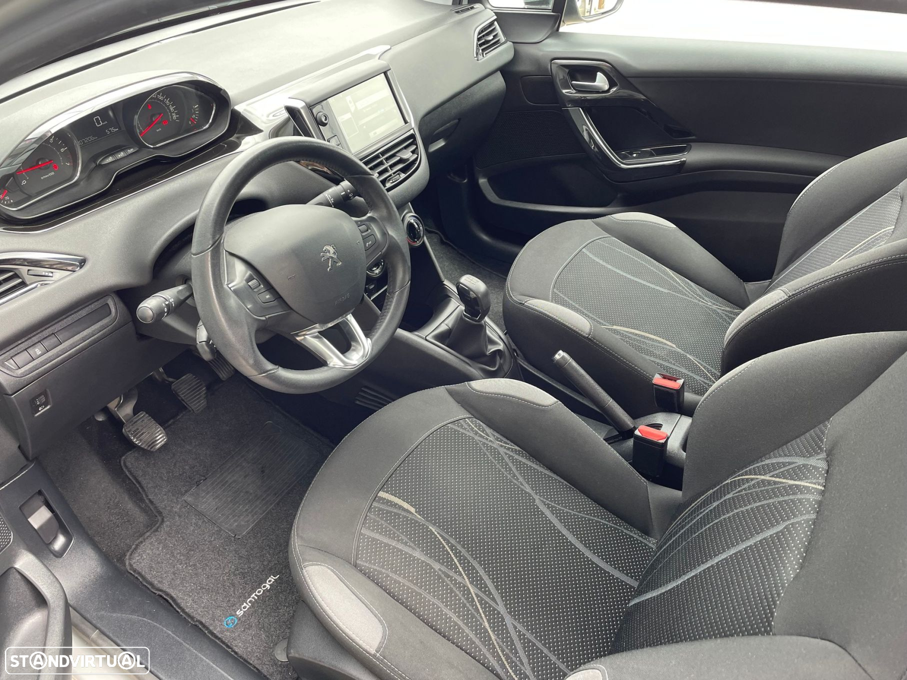 Peugeot 208 1.2 VTi Active - 4
