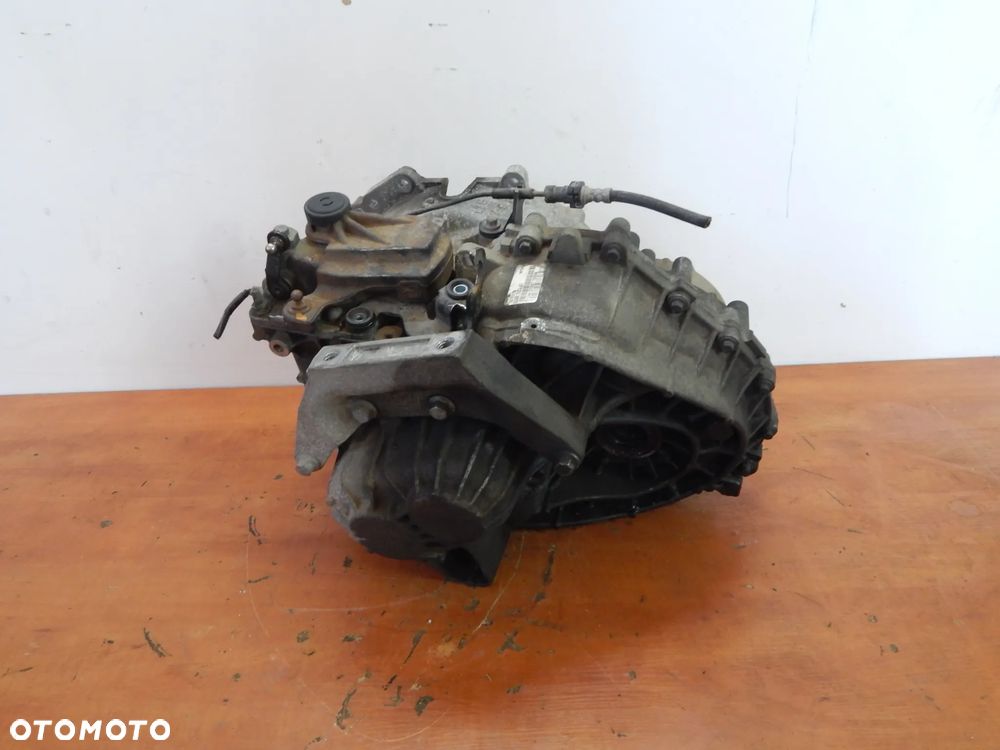 Skrzynia biegów 2.5 T benzyna  VOLVO v50 s40 s80 c30 v70 03-15  Łuków części - 10