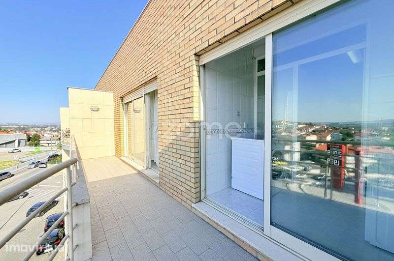 Apartamento T3 à venda em St. Tirso, Couto (S. Cristina e S. Miguel) e Burgães, Santo Tirso — foto 2
