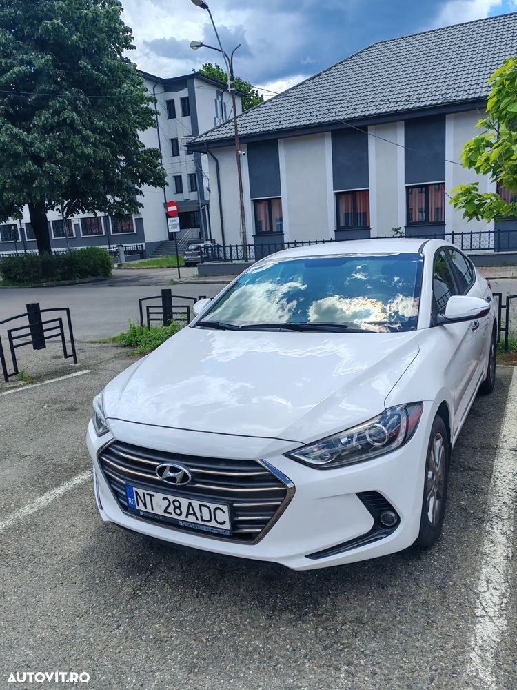 Hyundai Elantra 1.6 MPi Highway - 1