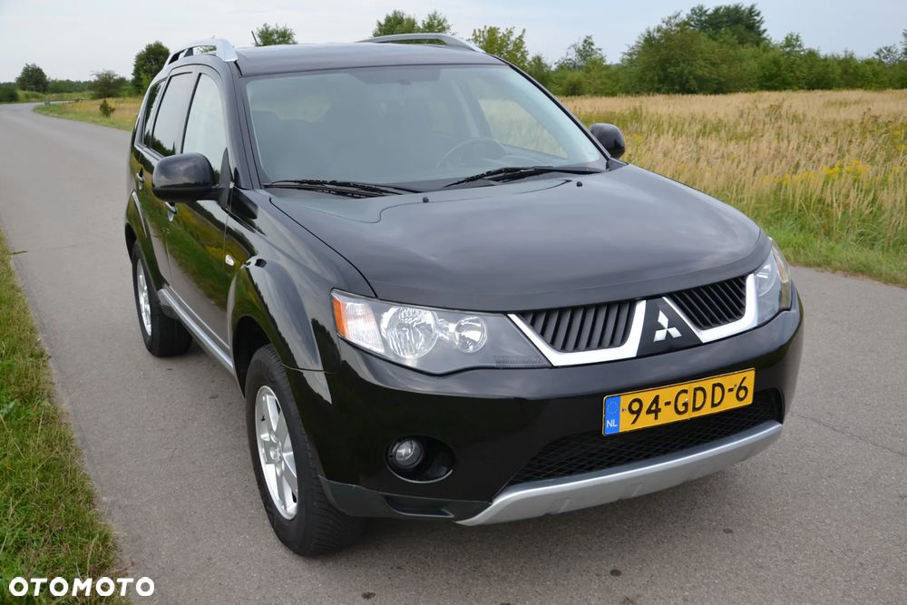 Mitsubishi Outlander 2.4 2WD Plus - 17
