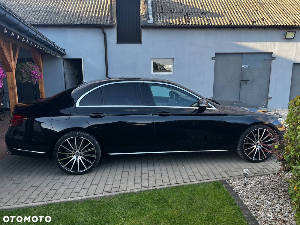 Mercedes-Benz Klasa E 220 d 9G-TRONIC - 4