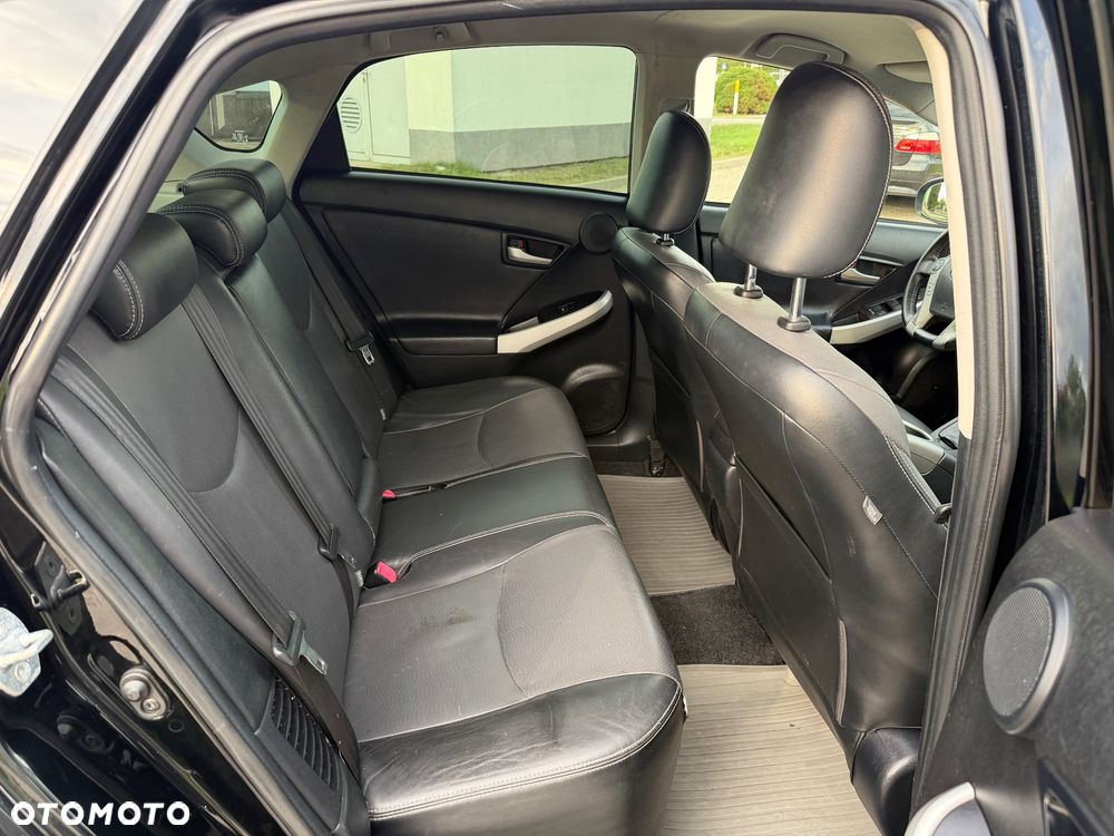 Toyota Prius 1.8 HSD Prestige - 16