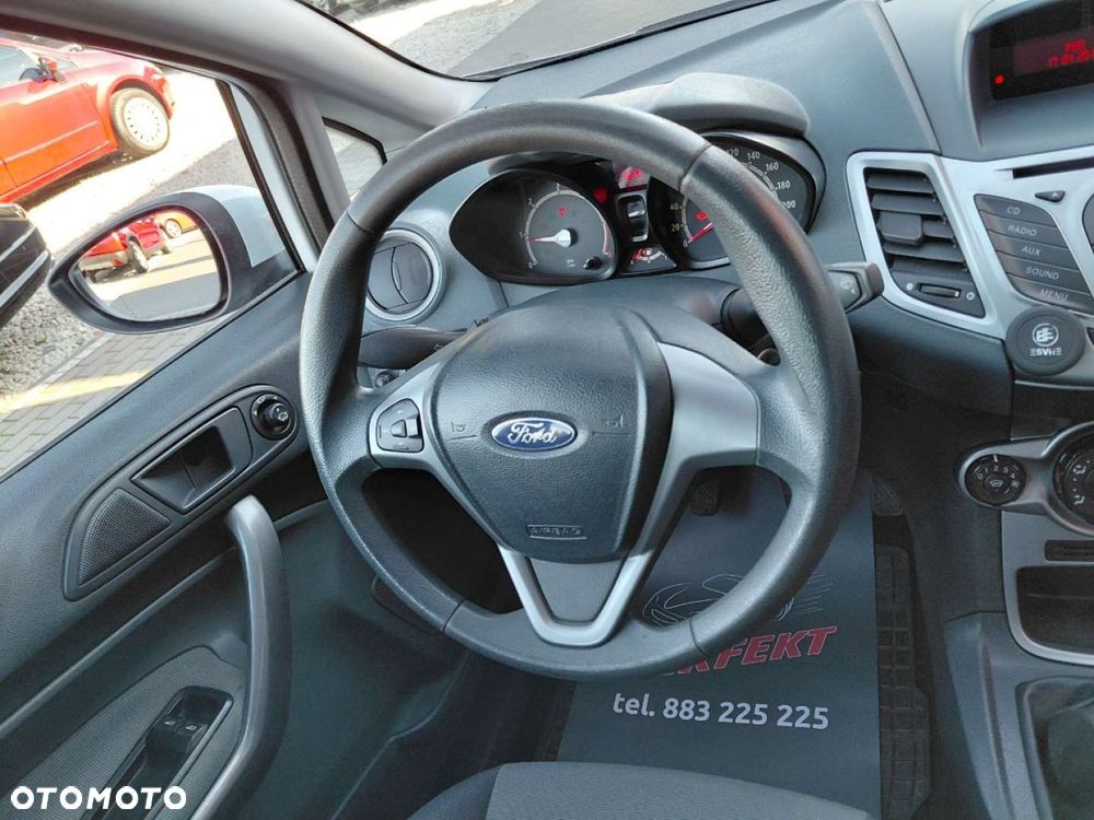 Ford Fiesta - 17