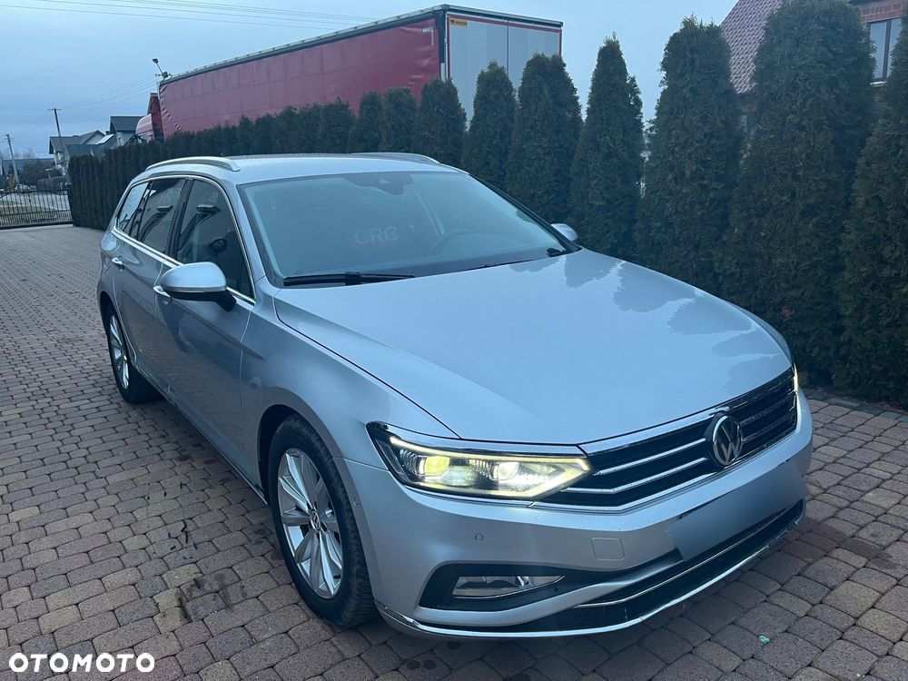 Volkswagen Passat - 12