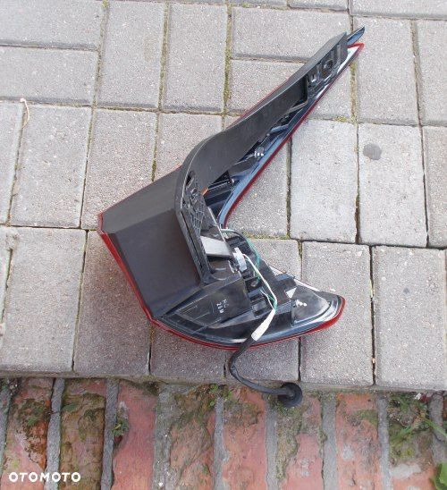 MITSUBISHI ECLIPSE CROSS 17-21 LAMPA LEWA TYLNA LED ORYGINAŁ - 4