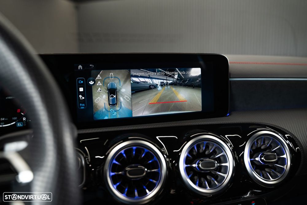 Mercedes-Benz CLA 250 e Shooting Brake AMG Line - 32