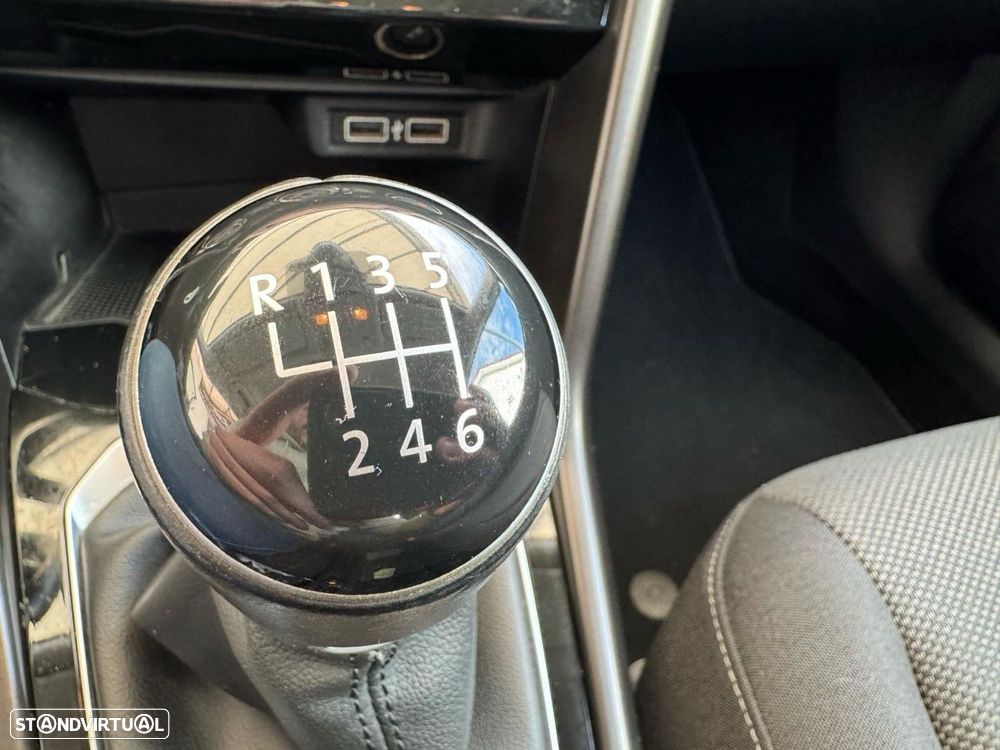 VW T-Roc 1.0 TSI - 15