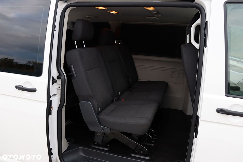 Volkswagen Caravelle 2.0 TDI L2 Comfortline - 26