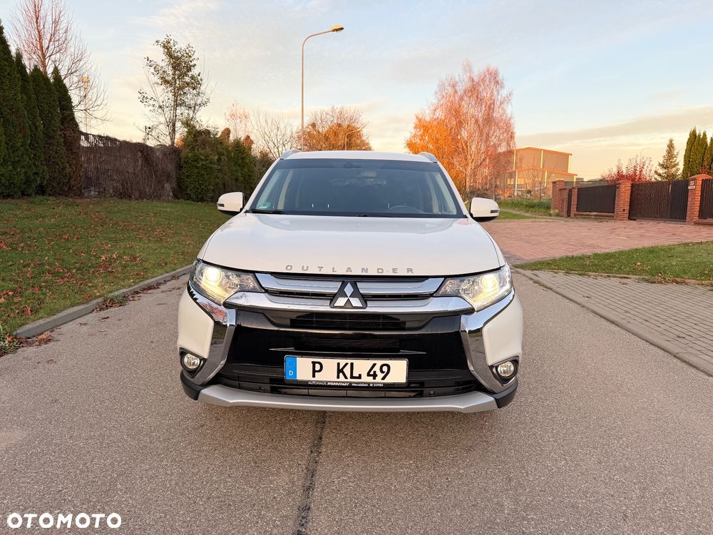 Mitsubishi Outlander - 32