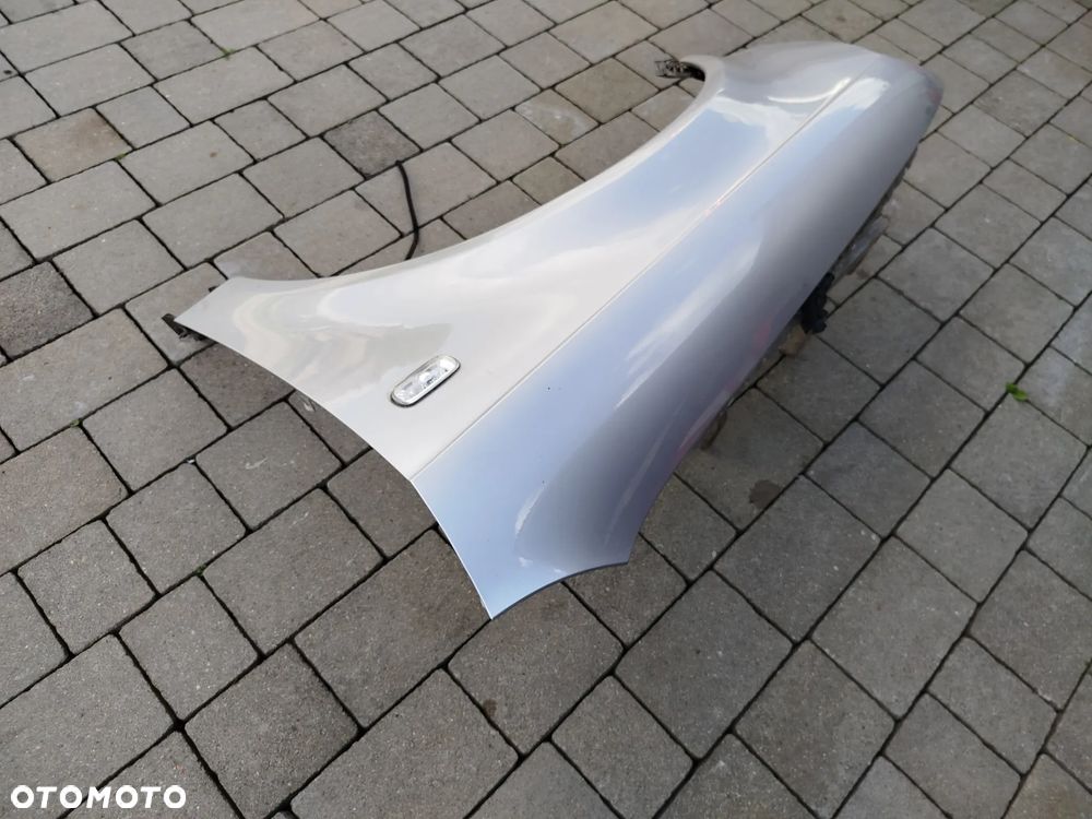 Audi A4 B7 błotniki przedni lewy LY7W - 4