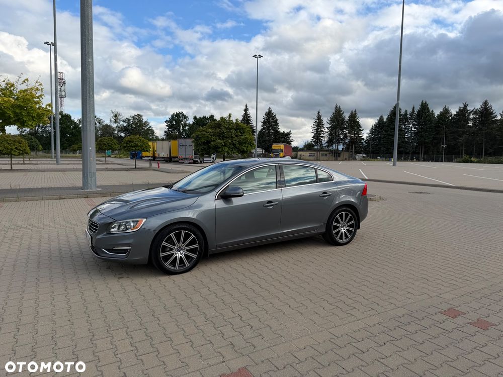 Volvo S60 T5 Geartronic Momentum - 40