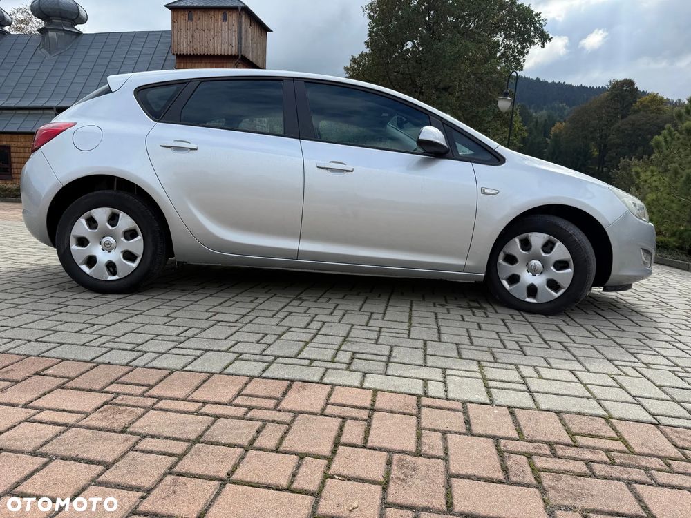 Opel Astra 1.7 CDTI DPF - 4
