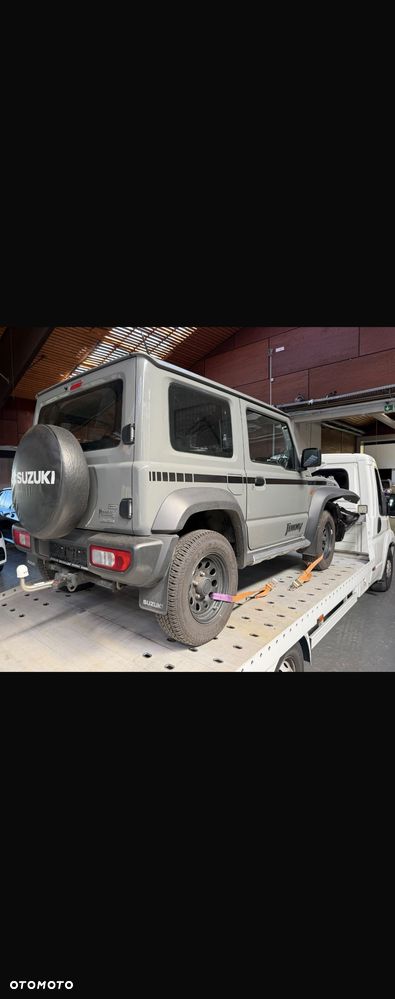 Suzuki Jimny 1.5 Premium - 6