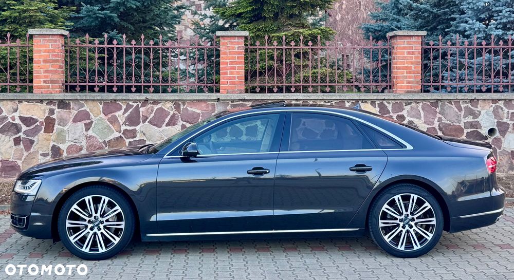 Audi A8 2015 photo 5