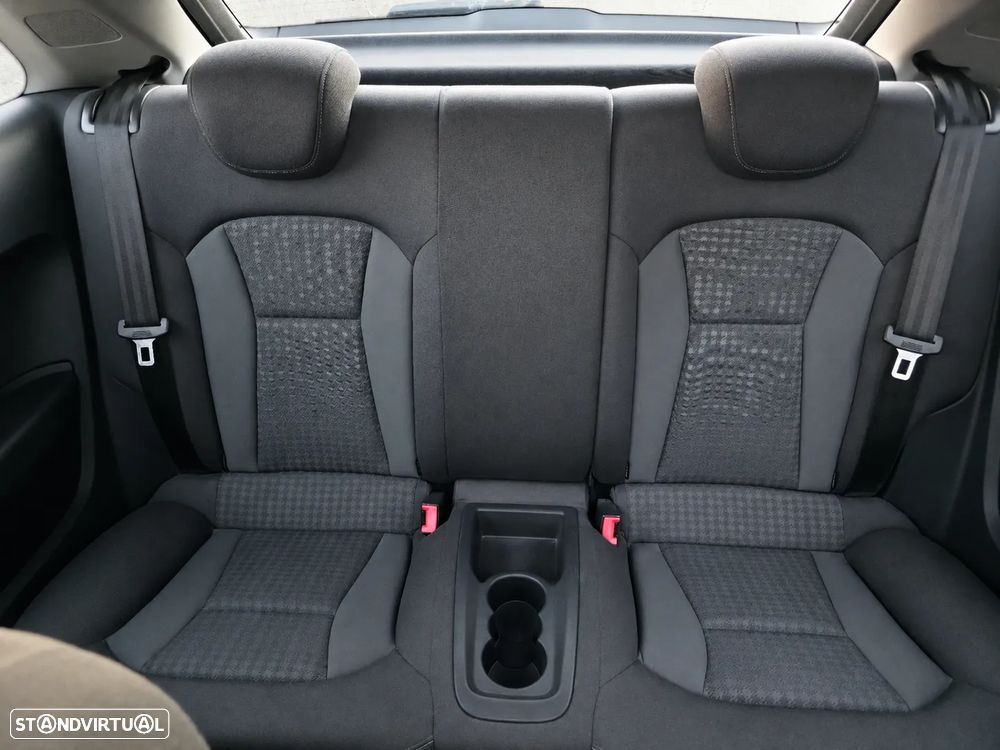 Audi A1 1.6 TDI Ambition - 11