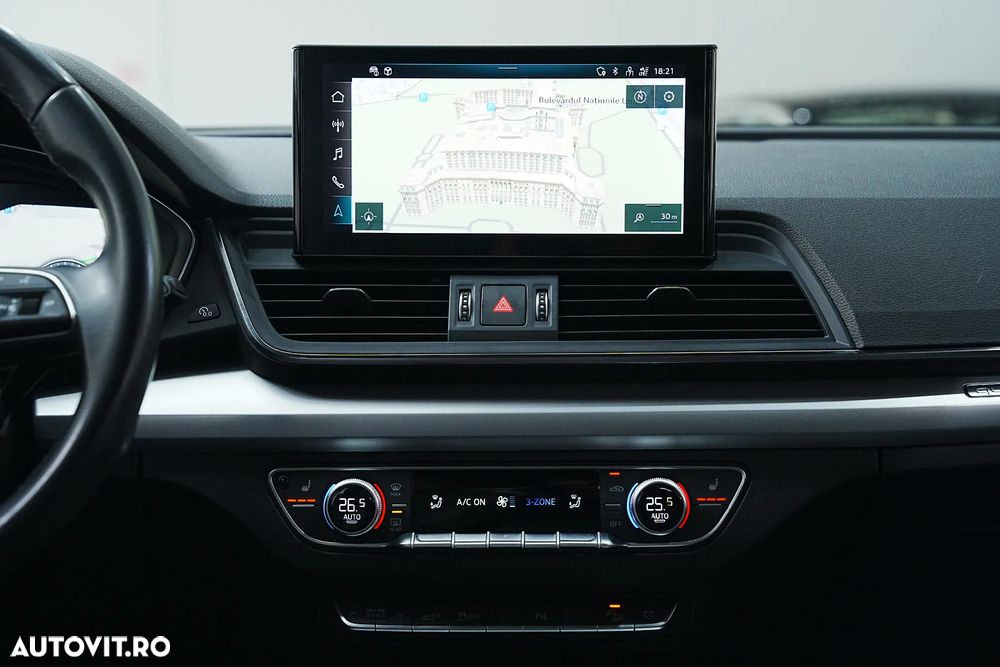 Audi Q5 50 TFSIe quattro S tronic S line business - 34
