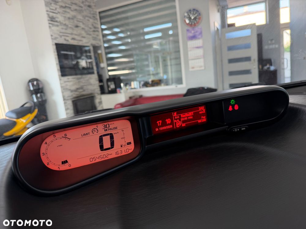 Citroën C3 Picasso 1.6i Exclusive - 13