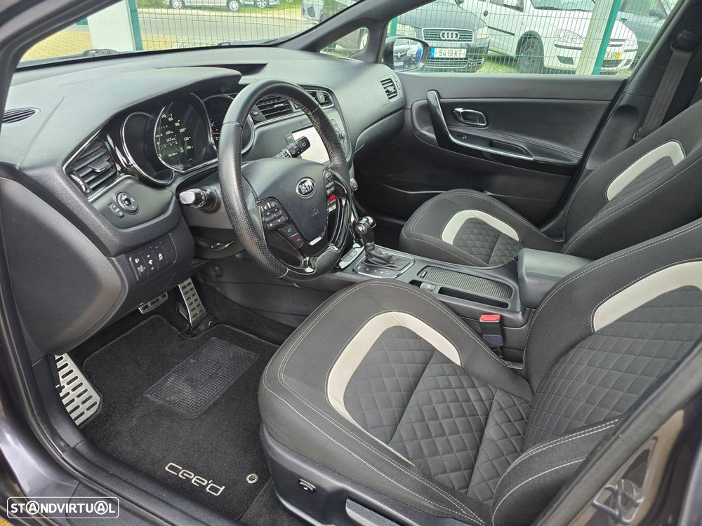 Kia Ceed SW 1.6 CRDi GT Line 7DCT - 17