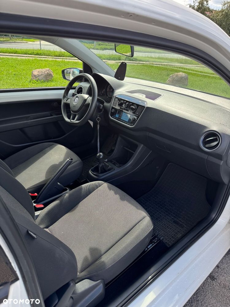 Volkswagen up! 1.0 move - 10