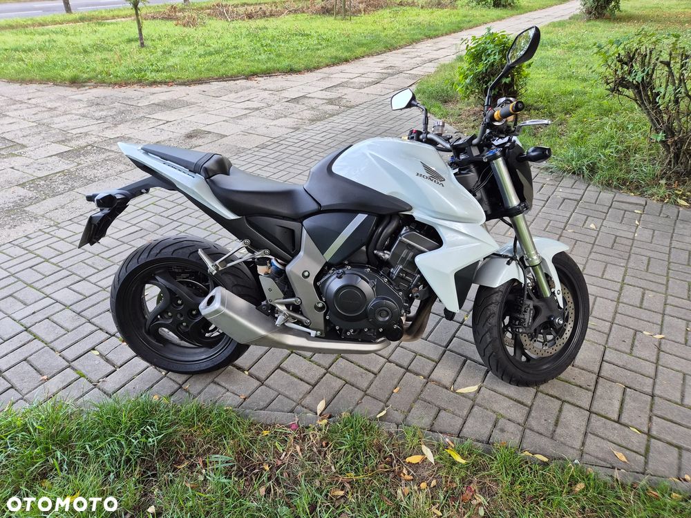 Honda CB - 1