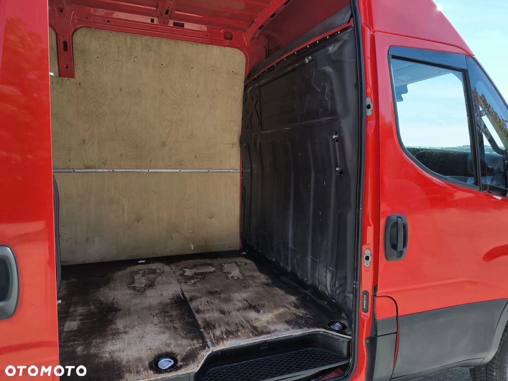Iveco Daily - 37