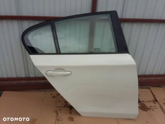 DRZWI BMW E87 PRAWE TYLNE - 1