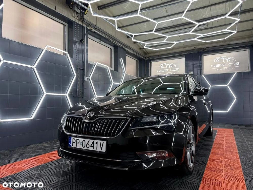 Skoda Superb 2.0 TDI DSG Style - 4