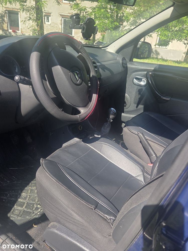 Dacia Duster 2010 photo 4