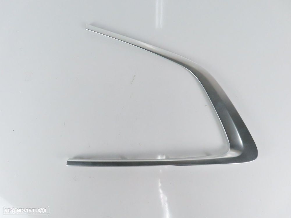 Friso do Vidro Lateral Esquerdo/Trás Seminovo/ Original BMW X3 (G01)/BMW X3 (G01... - 1