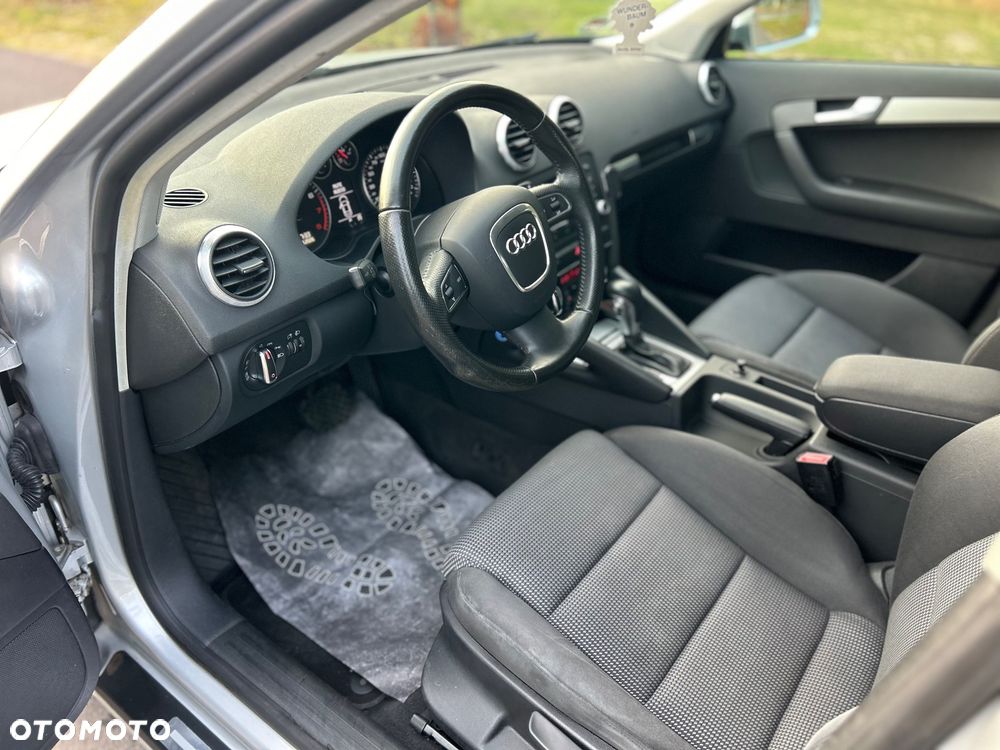 Audi A3 Sportback - 9