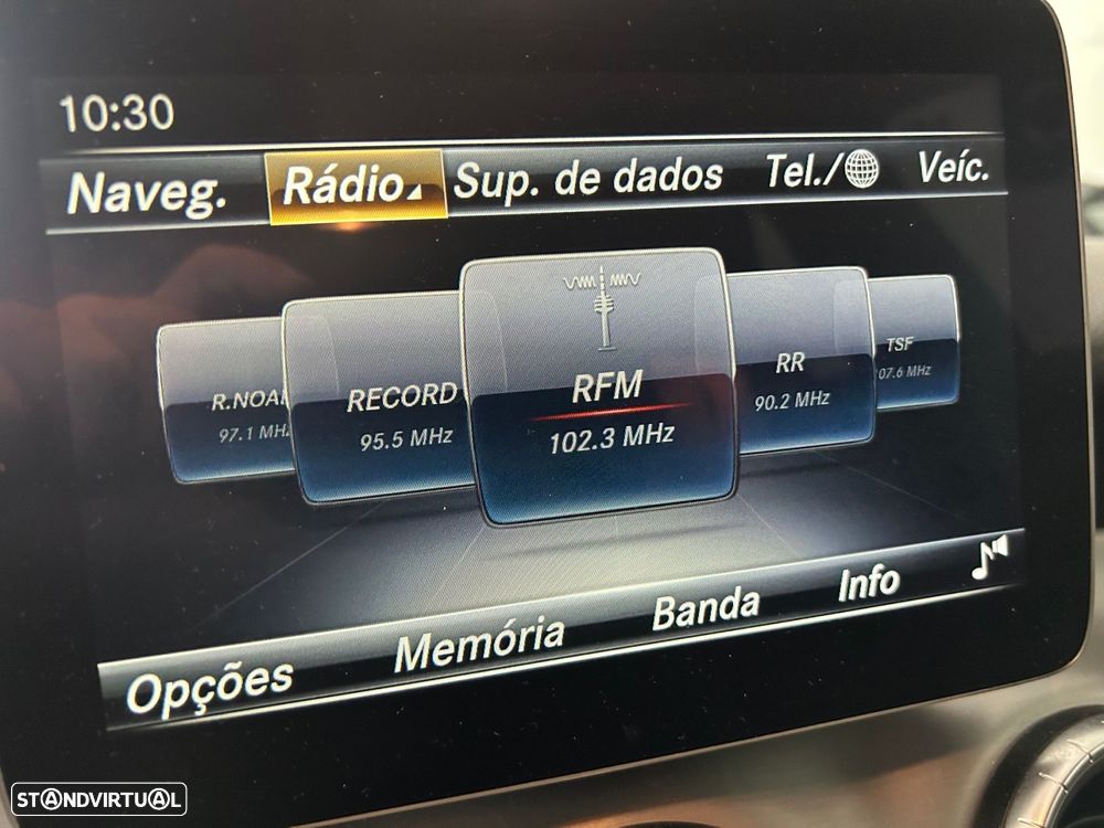 Mercedes-Benz CLA 200 d Shooting Brake AMG Line - 10