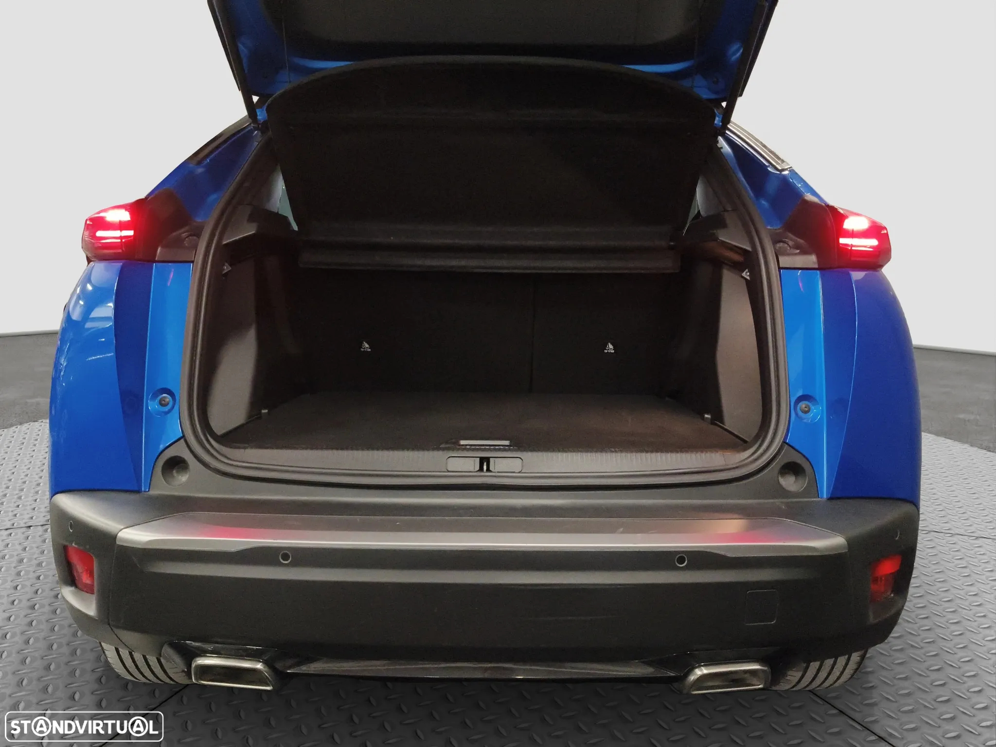 Peugeot 2008 1.2 PureTech Allure EAT8 - 29